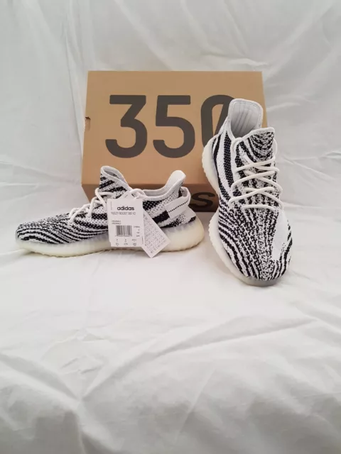 ADIDAS YEEZY BOOST 350 Zebra Nuove US 9 5 EU 43 1 3 con Scatola originale EUR 400 00 PicClick FR