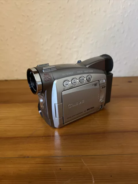 Canon MV750i Camcorder, Silver Tested & Working