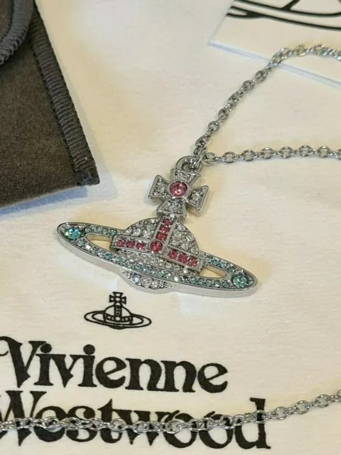 Vivienne westwood kika shop pendant