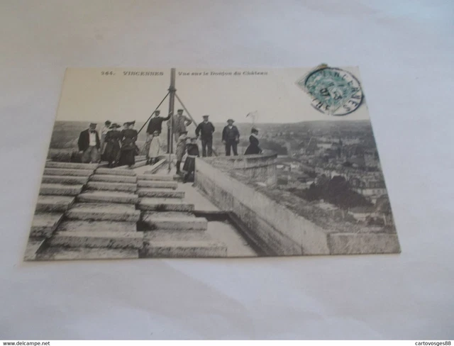 Cpa 94 Vincennes Val De Marne  Vue Sur Le Donjon Du Chateau Tres Animees 1907