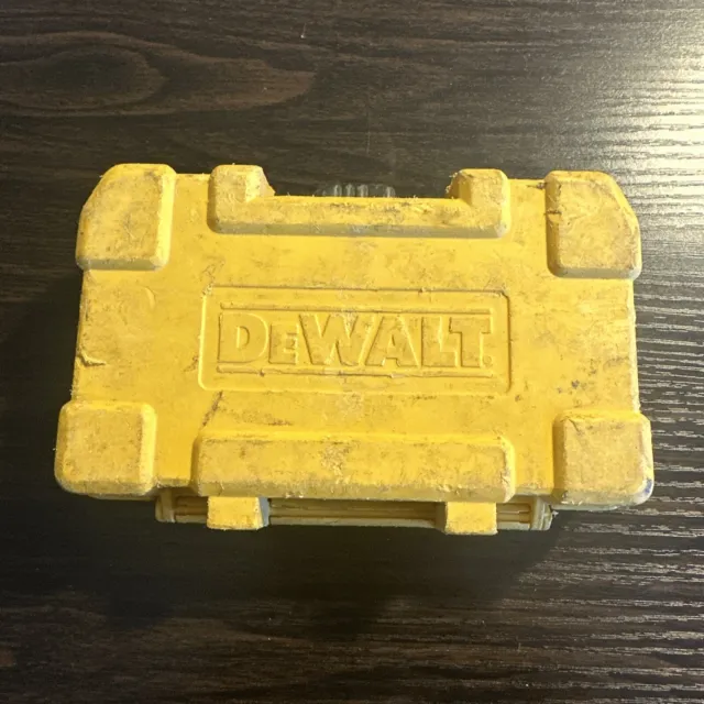 Dewalt MAXFIT Screw Driving Bit Set With Case Missing Some Bits DW2022