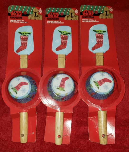 Star Wars The Mandalorian Christmas Silicone Spatula W/24Pc Baking Liners. New!