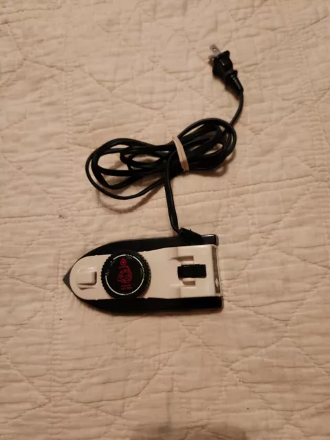 Vintage 1980s Supreme Travel Iron  W/Travel Pouch