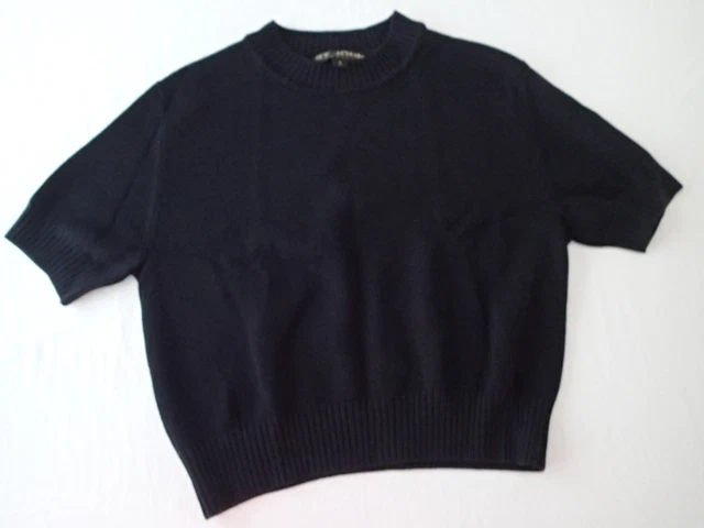 St-John-Basics-Black-Santana-Knit-Short-sleeve-TOP,BLOUSE SZ S, LO St-John-Basics-Black-Santana-Knit-Short-sleeve-TOP,BLOUSE SZ S, LO