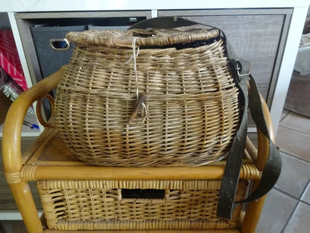 Panier De Pêche à La Truite Ancien En Osier Tressé - Style Années 80 - France - Très Bon état (TBE)