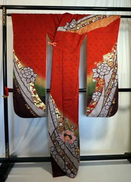Japanese kimono SILK"FURISODE" long sleeves, Gold thread, All SHIBORI,5' 4".3191