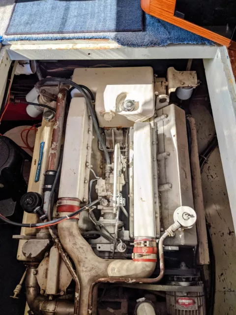 Cummins VT8 370M Marine Diesel Engines