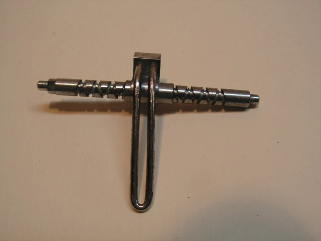 Level Wind Guide Key VINTAGE PENN PARTS 309M LEVEL WIND GUIDE, WORM, PAWL, PAWL CAP SCREW 4 ...