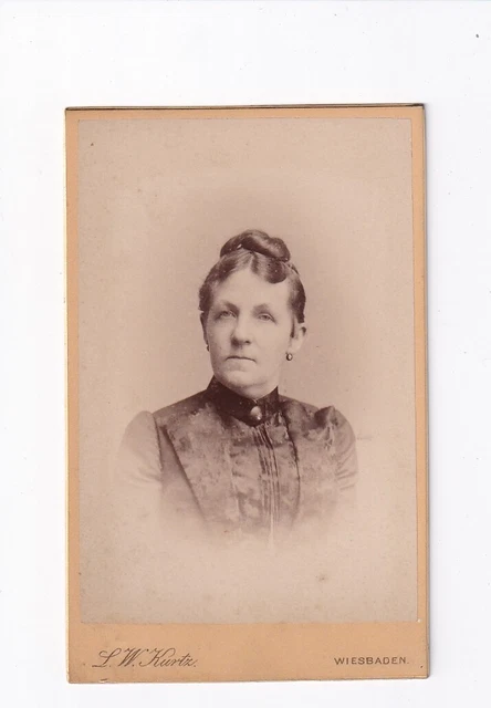 CDV Foto Damenportrait - Wiesbaden um 1890