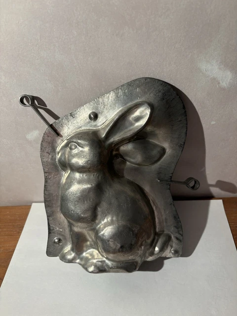 Ancien Moule à Chocolat En Métal – Grand Lapin Pâques Cloche – Chocolatier Noël