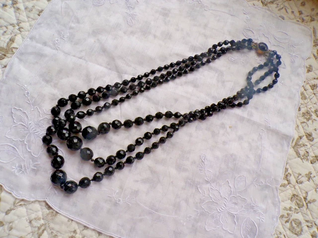 Collier Perles De Jais Noir Années 50 - Longueur 42 Cm - Vintage En Très Bon état