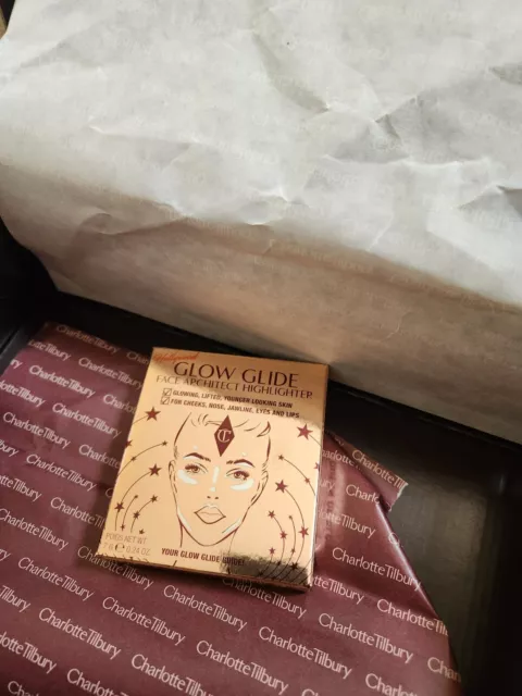 Charlotte Tilbury Glow Glide Face Highlighter 7g /champagne Glow