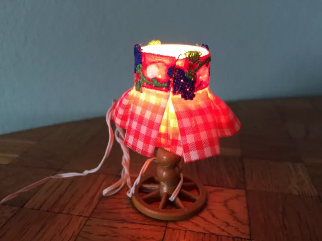 Lampe Tischlampe funktioniert Puppenstube Puppenhaus 1:12 dollhouse lamp