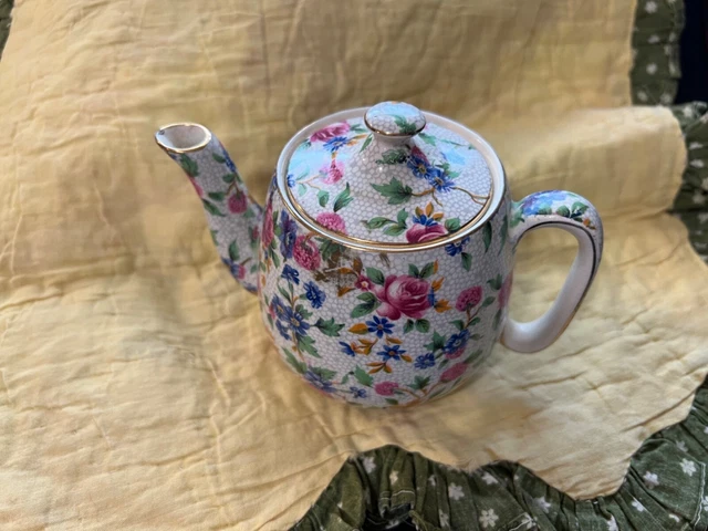royal winton grimwades old cottage chintz Teapot w/lid, vintage, marked