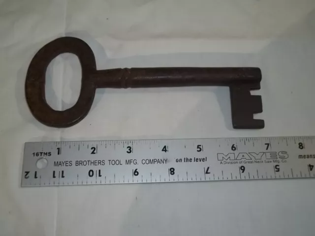 Large Antique Iron Skeleton Key Gate Door Prison Jailer 7”