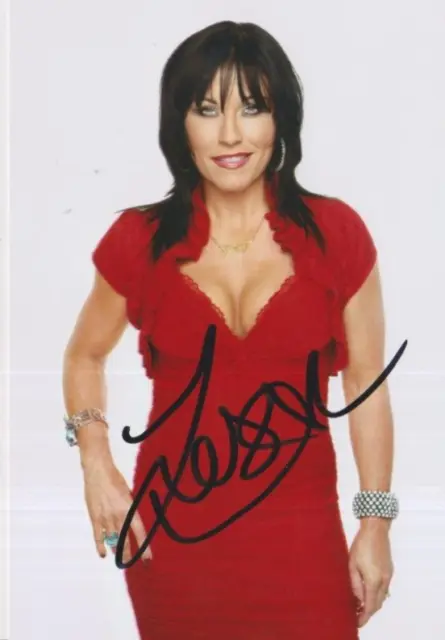 Jessie Wallace   **HAND SIGNED**  6x4 photo  ~  Eastenders  ~  AUTOGRAPHED