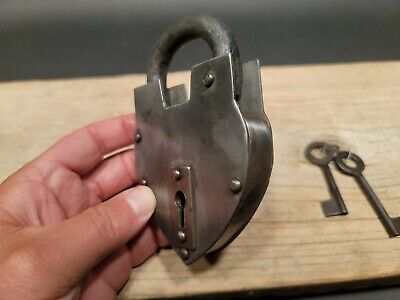 Antique Vintage Style Cast Iron Steel Heart Bridge Padlock Lock & Key 2