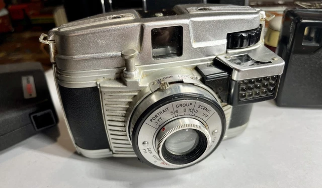 Vintage Camera Lot (5) Fujica Agfa Tower Etc