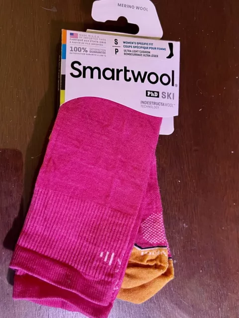 Smartwool Women’s SKI Snowboard Socks Pink Small