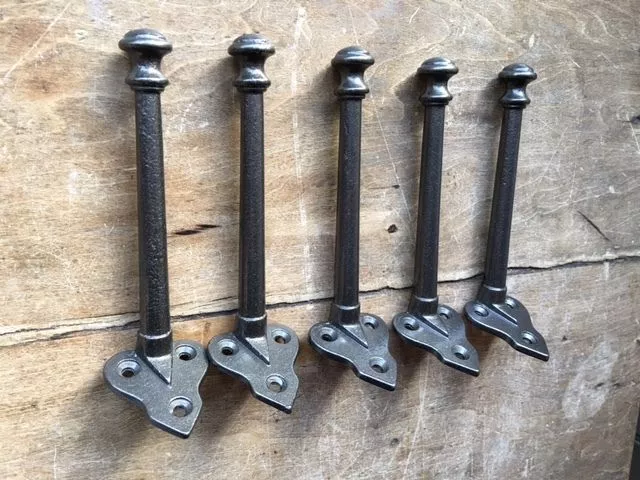 5 x CAST IRON IRON COAT WALL HOOKS VICTORIAN ANTIQUE VINTAGE OLD STYLE CH03x5