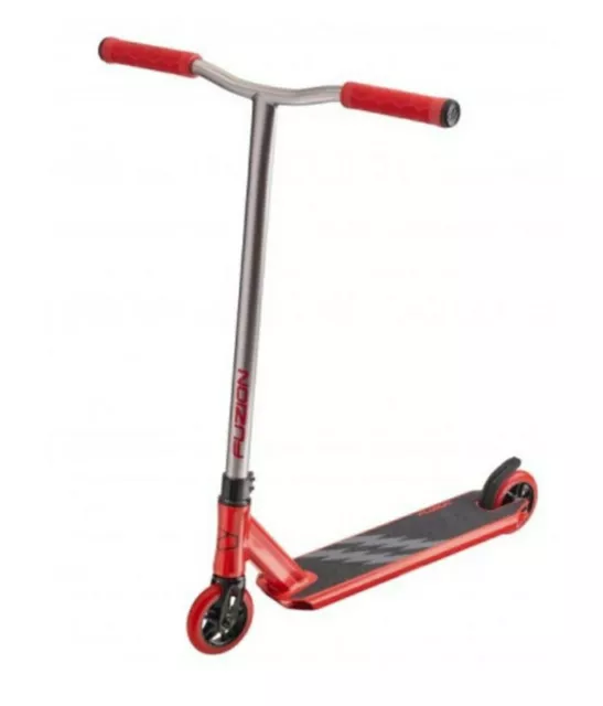 Fuzion 2018 Z250 Complete Scooter - Red. New in Box Fuzion 2018 Z250 Complete Scooter - Red. New in Box