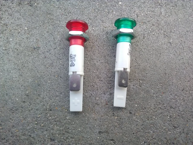 Lot De 2 LED Bicolores Rouge + Vert - 10mm - Avec Clip - Occasion NOS