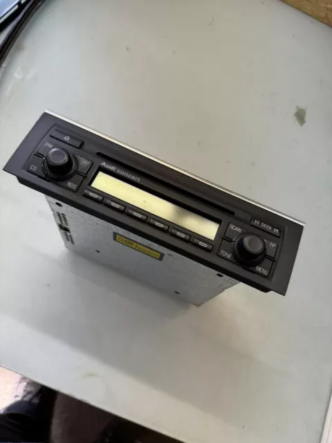 AUDI Concert  II Original Autoradio Audi A4 B6 B7 8E0035186D mit Radiocode