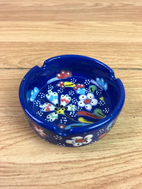 Blau Rund Keramik Aschenbecher mit Blumendesign