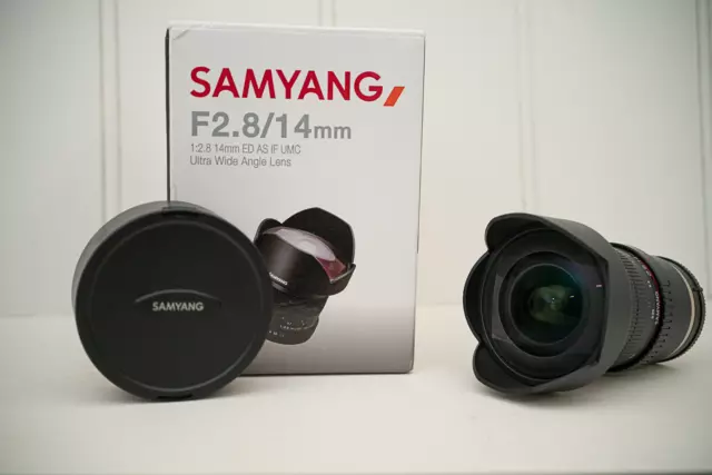 Samyang 14mm f/2.8 ED AS IF UMC Ultra Wide Angle Lens - Sony E 2