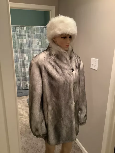 Donna Salyers Fabulous Furs White Crystal Faux Fox Size Medium