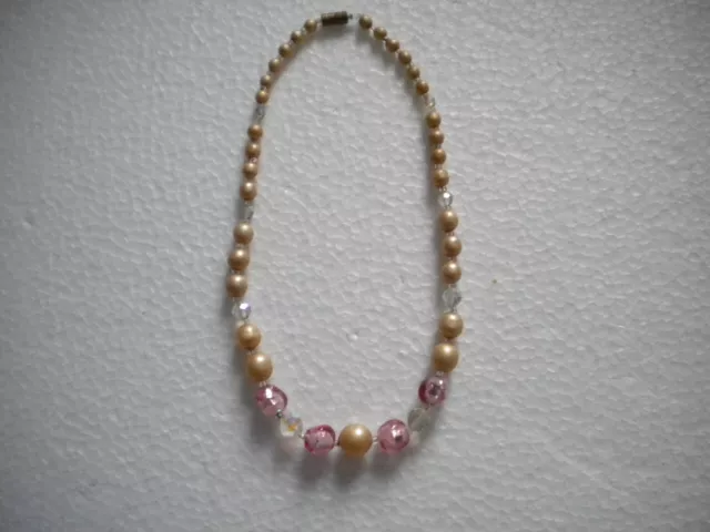 Collier ancien en perles et cristal