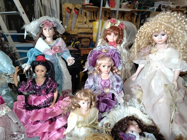 Lot De 2 Poupées Anciennes Doll & Atlas - Anna Et Mariée - Mattel - Boîte Sans Couvercle