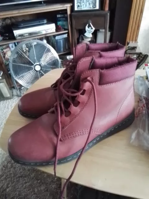 Dr martens telkes cherry red deals