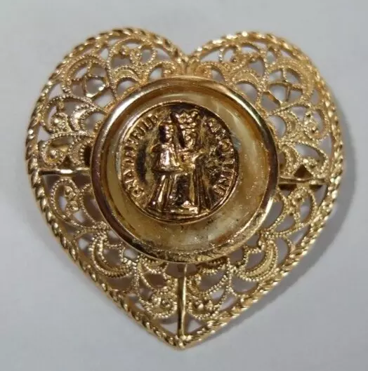 sehr schöne Brosche  goldfarben Altötting Gnadenbild Madonna Herzform Größe 3cm