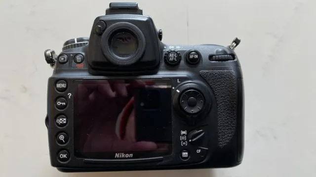 Nikon D700 12.1 MP Digital SLR Camera - Black (Body Only) UNTESTED 3