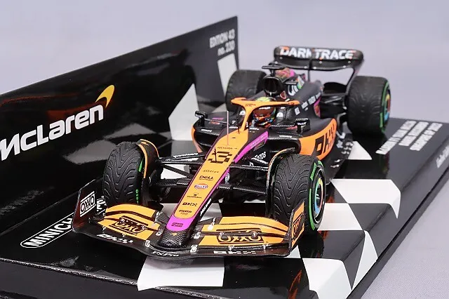 MINICHAMPS 537226003 1/43 Mclaren F1 MCL36 Daniel Ricciardo Singapore Gp 2022