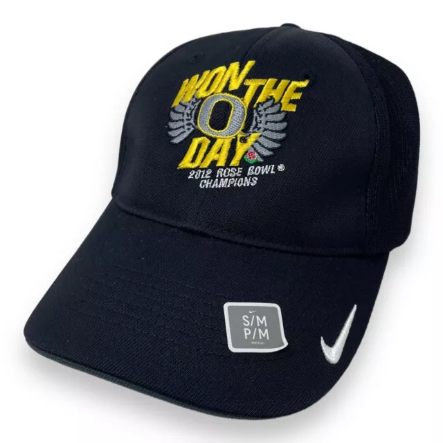 Oregon Ducks Nike Golf Rose Bowl 2012 Swoosh Flex Cap (Black) NWT Size S/M