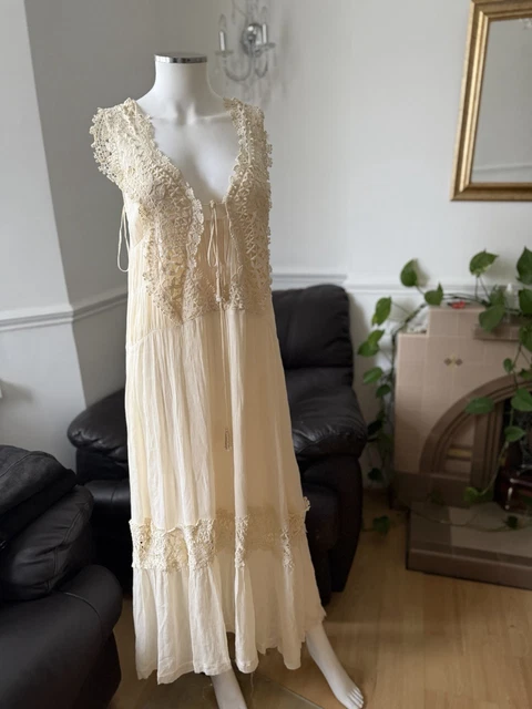 combined lace fitted dress zara LIMITED EDITION COMBINATION LACE DRESS - Printed