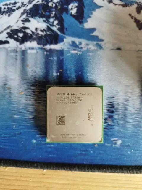 CPU processore AMD Athlon 64 X2 5600+ 2,8GHz ADO5600IAA5DO Socket AM2