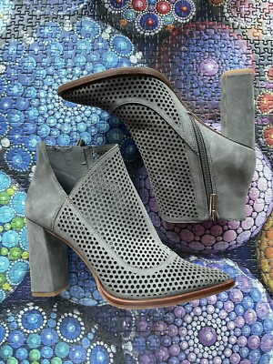Ankle Boots/Booties Size 