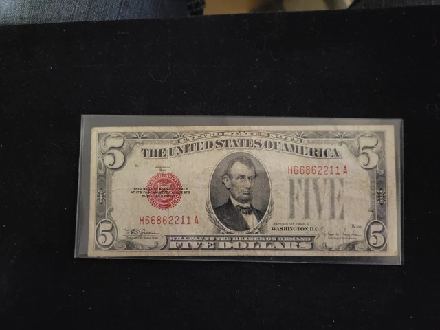 1928-E $5 Five Dollar Bill, Red Seal Note