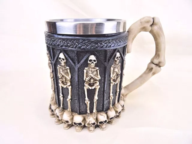 Skull Bierkrug Krug mit Edelstahleinsatz Skelett Totenkopf Helloween Gothic