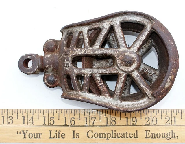 Old Antique F.E. MYERS H254 hay Trolley Cast Iron Center Drop Pulley Farm