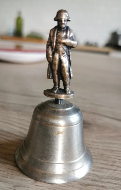 Petite clochette de table service bronze Empereur Napoléon XIXème siècle
