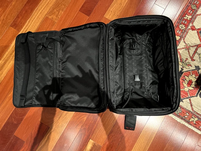 Tumi Used Luggage Carry on Great Condition 3