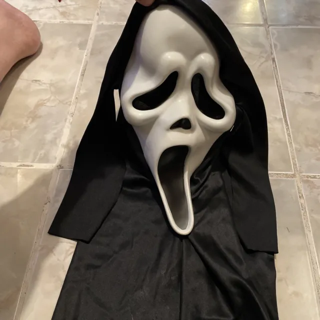 Scream Hooded Ghost Face Halloween Mask - Easter Unlimited 2013 9206S