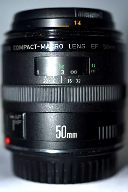 CANON EF Compact-Macro lens EF 1:2.5 50mm. **Mint**. Canon F/R caps. QUALITY.