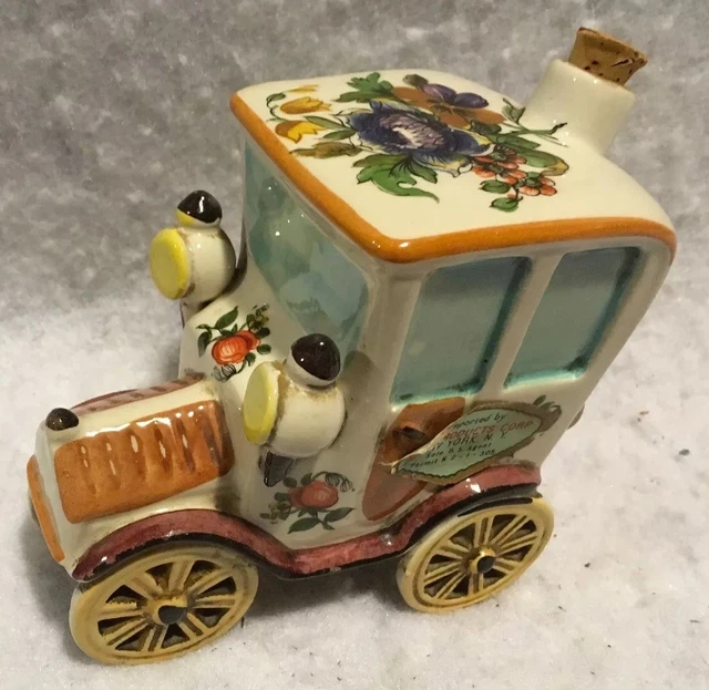 Art Pottery Casa Vinicola Boccaccio Automobile Car Figure Liquor Bottle Decanter