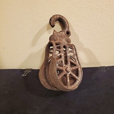 BARN FARM PULLEY with Cast Iron FRAME Block & Tackle - Nice rusty Patina