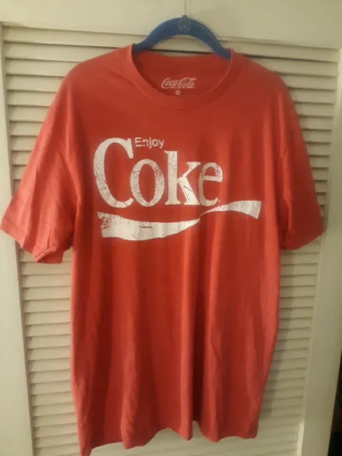 Men's Coca-Cola Enjoy Coke Distressed T-Shirt Sz. XL